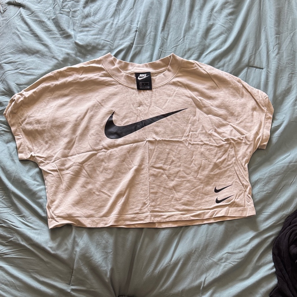 Nike Khaki Size XL Cropped Swoosh T-Shirt